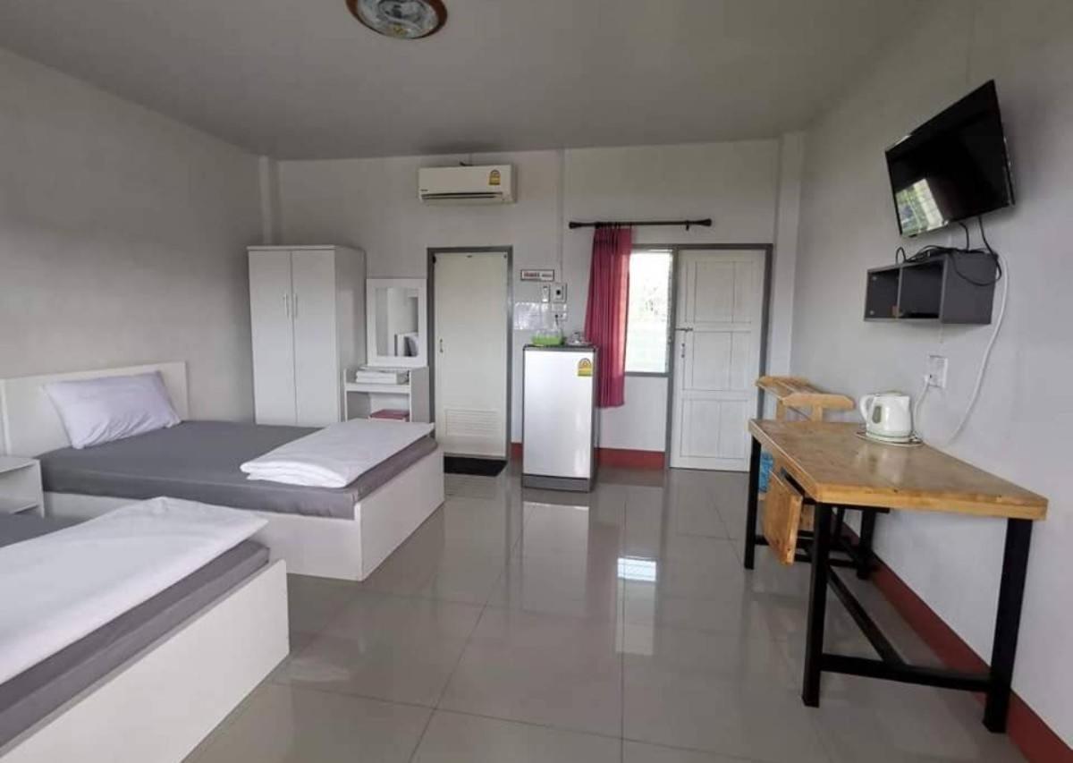 Sailom Resort​ *