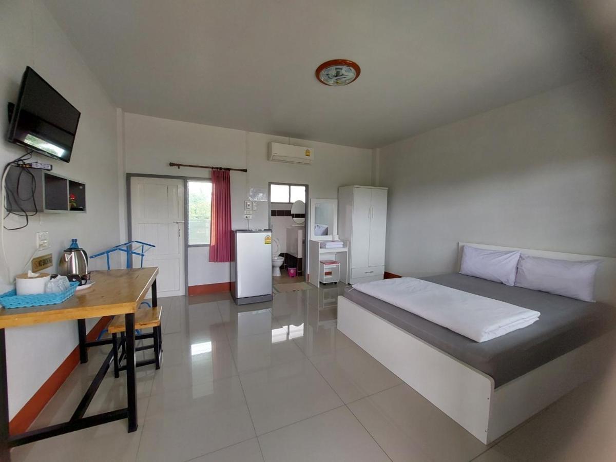 Sailom Resort​ *